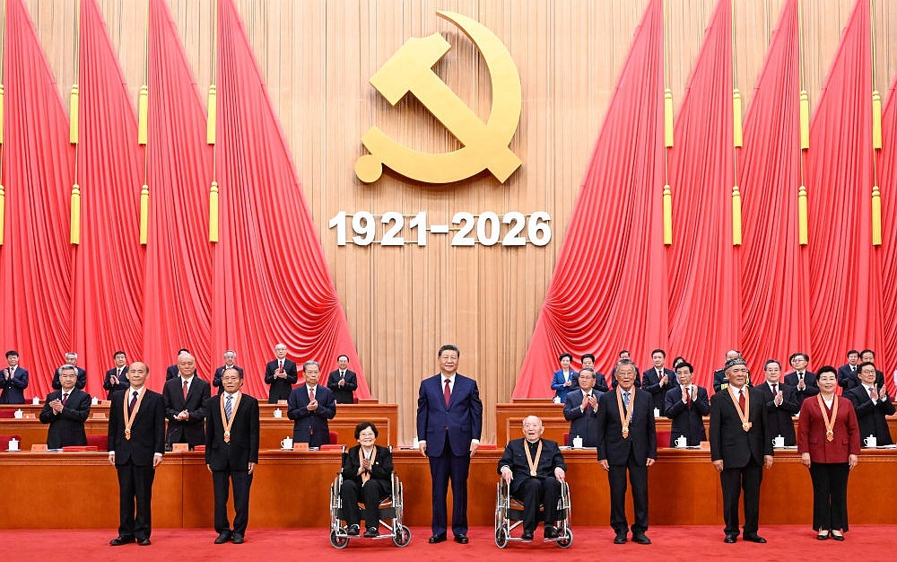 老赖为不还钱收入万支出万