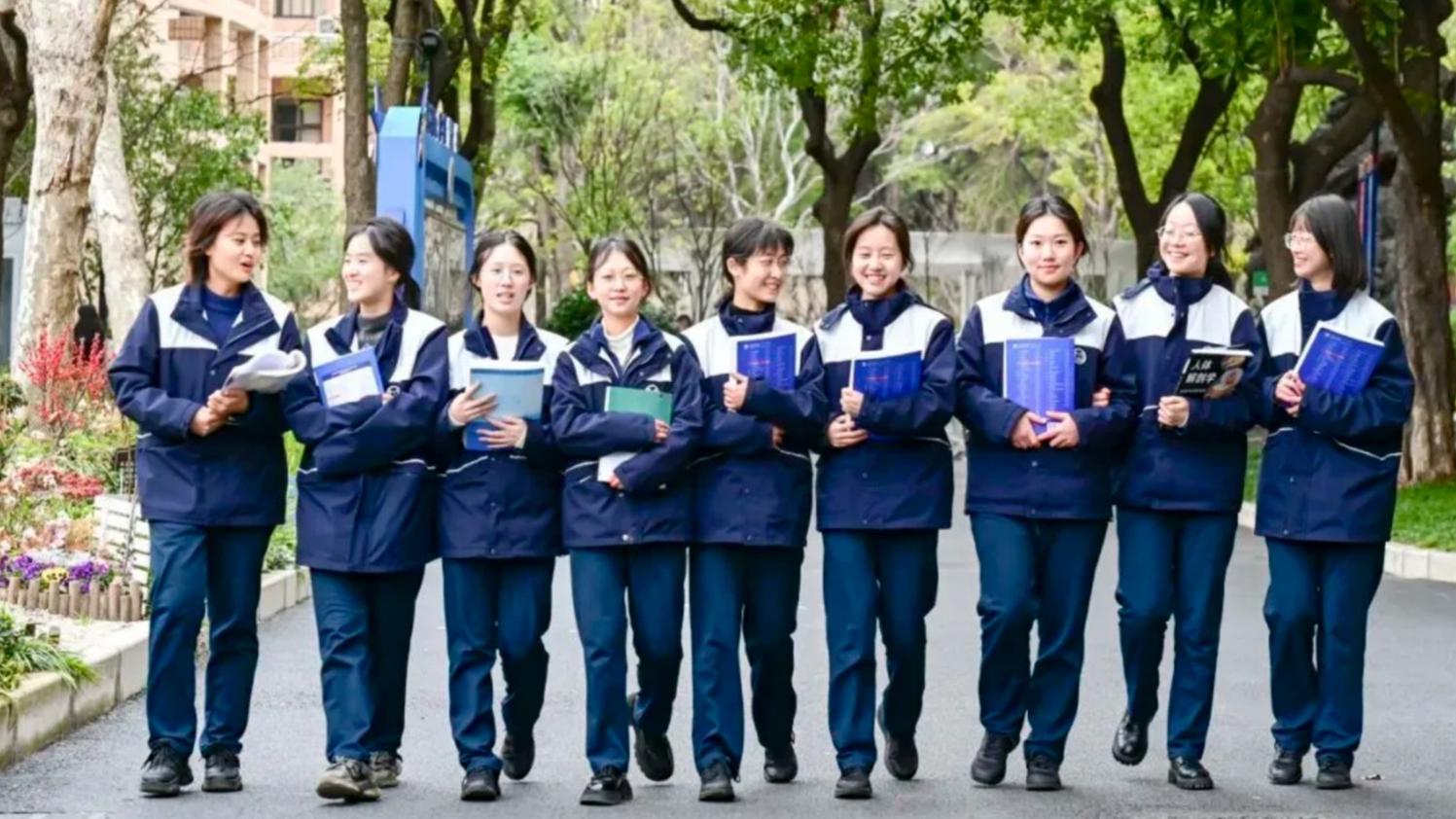 李强在第十七届夏季达沃斯论坛开幕式上的致辞(全文)
